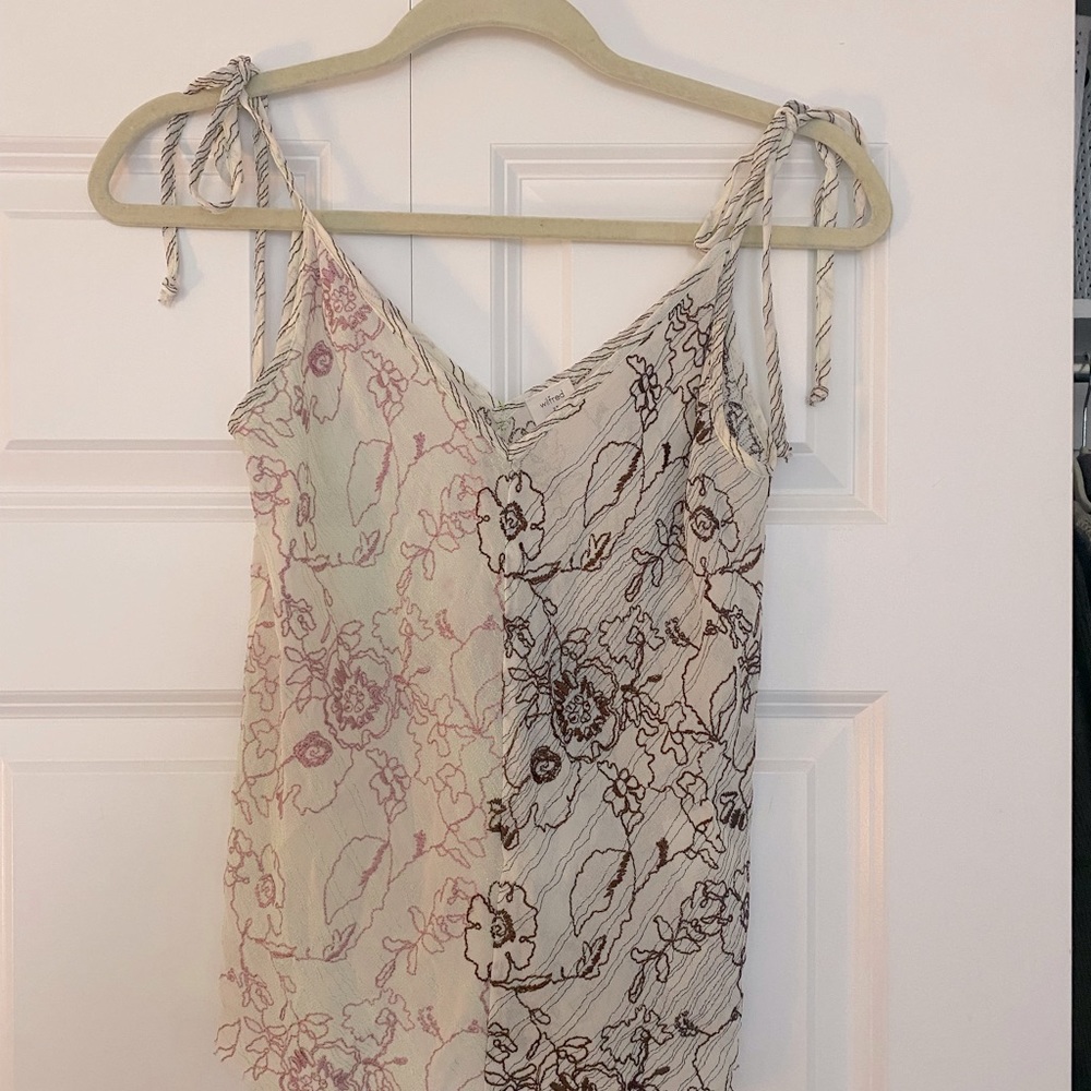 Aritzia tie tank top (new condition)